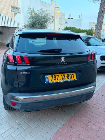 פיג'ו 3008