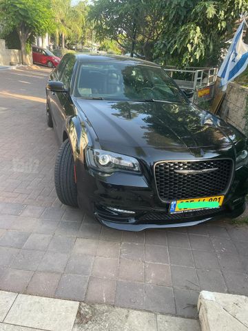 קרייזלר 300