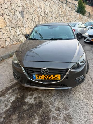 מאזדה 3