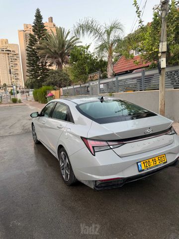 יונדאי אלנטרה
