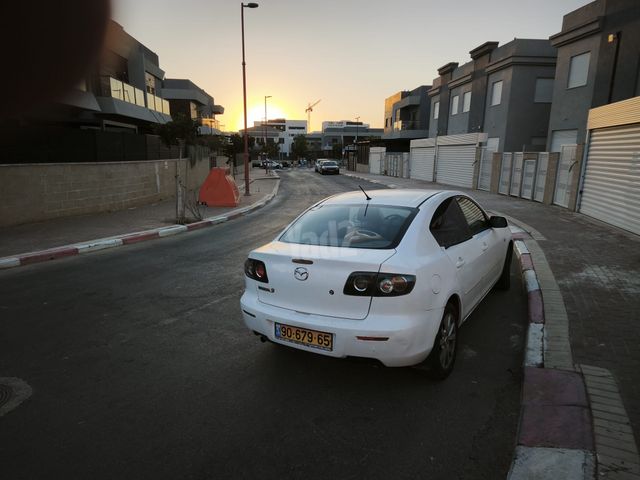 מאזדה 3