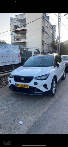 סיאט ארונה