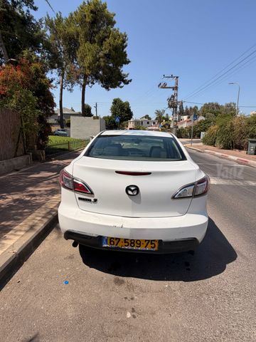 מאזדה 3