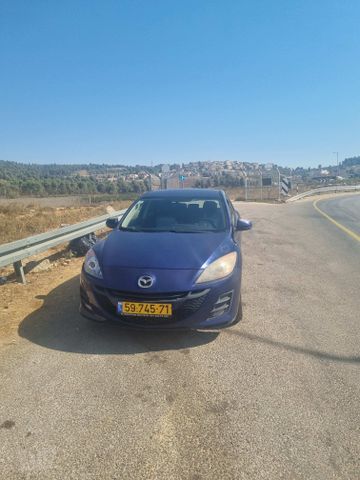 מודעת רכב מאזדה 3
