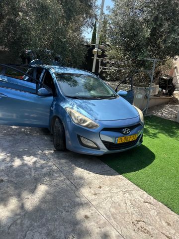יונדאי i30