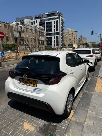 טויוטה יאריס