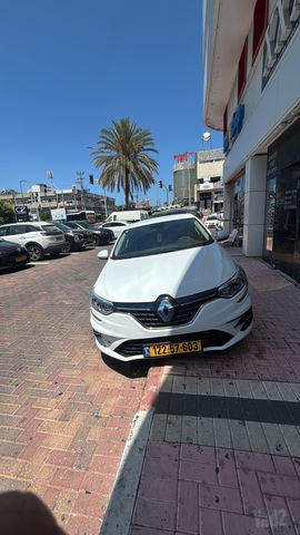 רנו מגאן