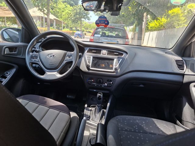 יונדאי i20