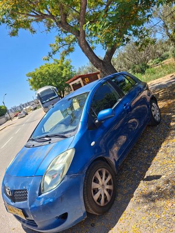 טויוטה יאריס