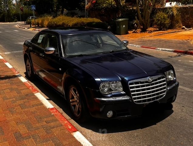 קרייזלר 300
