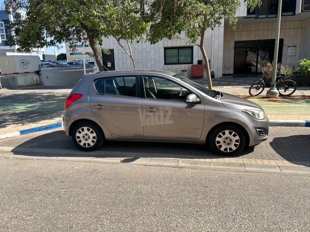 יונדאי i20