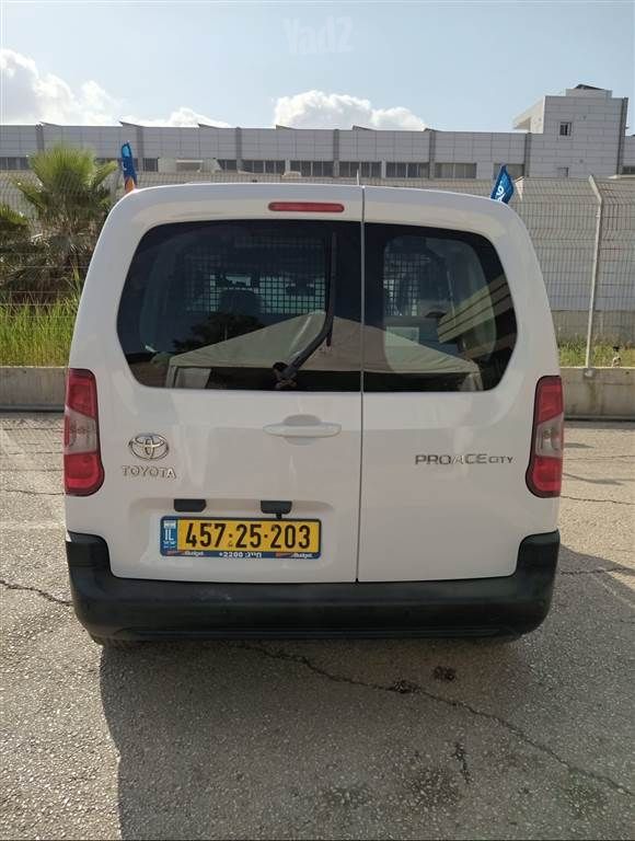 טויוטה פרואייס סיטי