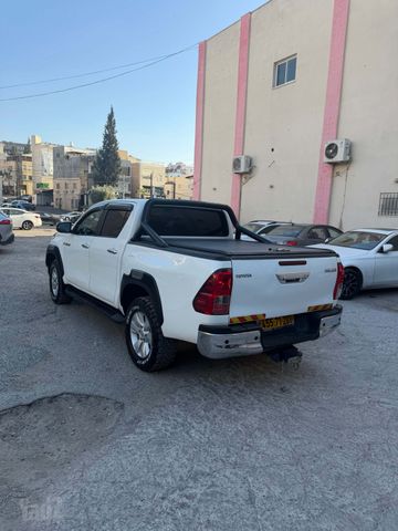 מודעת רכב טויוטה היילקס