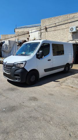 רנו מאסטר