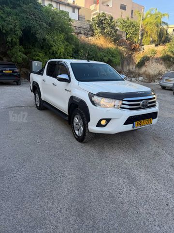 טויוטה היילקס