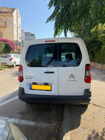מודעת רכב סיטרואן ברלינגו