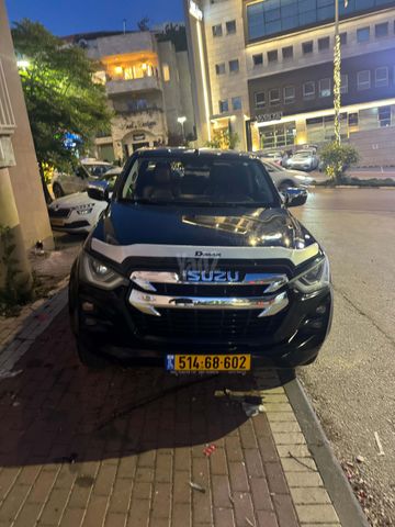 מודעת רכב איסוזו די-מקס