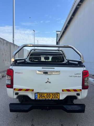מיצובישי טרייטון / L200