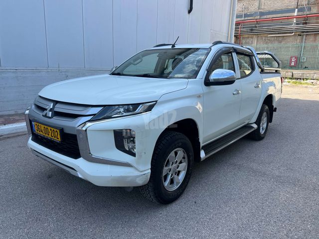 מיצובישי טרייטון / L200