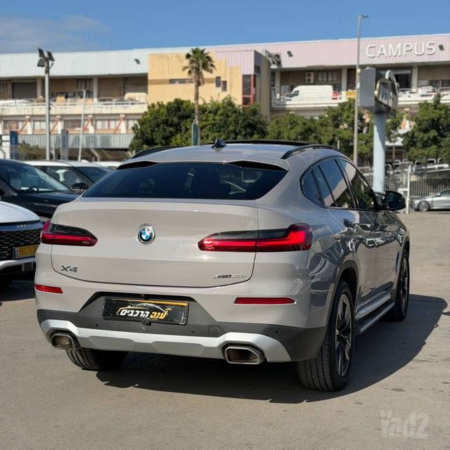 ב מ וו X4