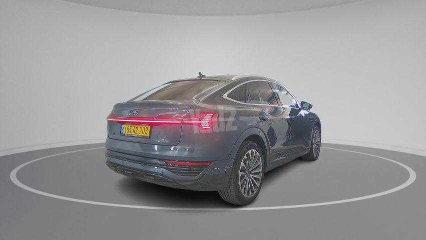 אאודי Q8 e-tron