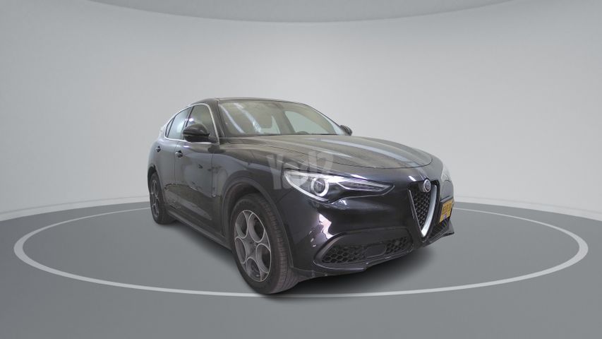 אלפא רומיאו סטלביו