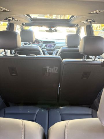 קאדילק XT6