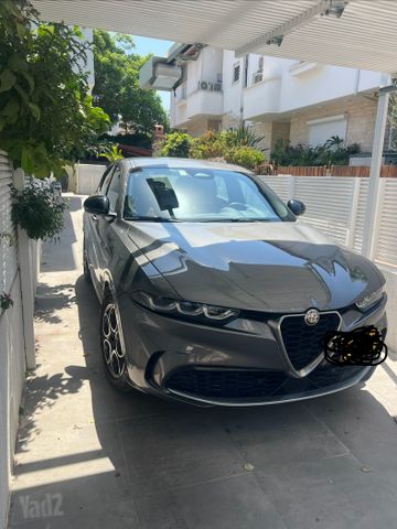 מודעת רכב אלפא רומיאו טונלה