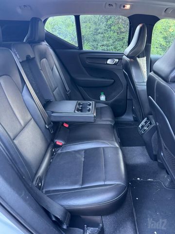מודעת רכב וולוו XC40