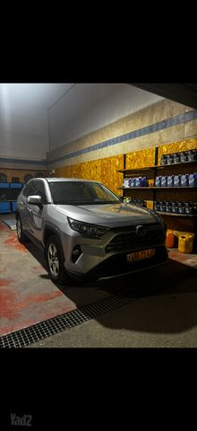 טויוטה RAV4