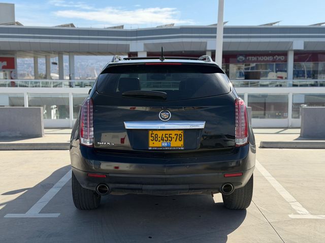 קאדילק SRX