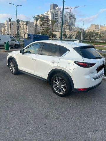 מודעת רכב מאזדה CX-5