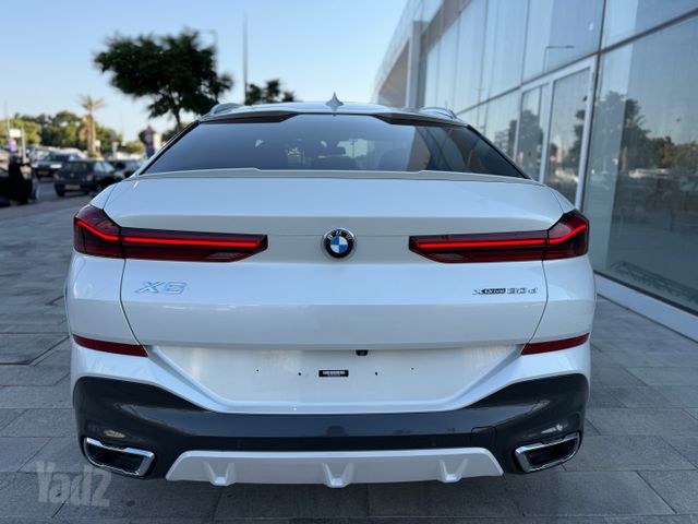 ב מ וו X6