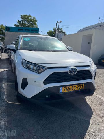 מודעת רכב טויוטה RAV4