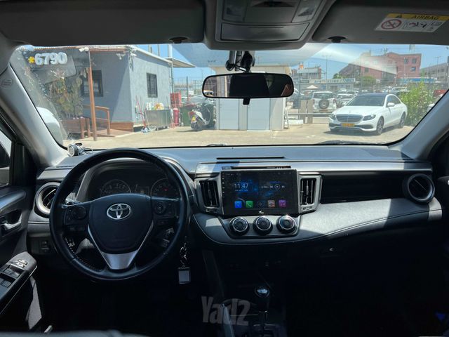 טויוטה RAV4