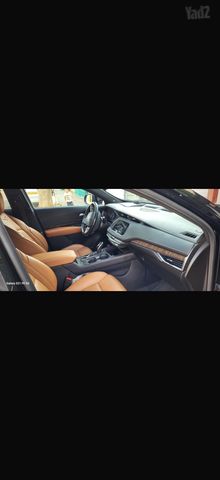 קאדילק XT4
