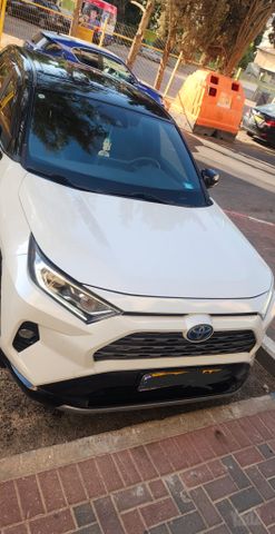 מודעת רכב טויוטה RAV4