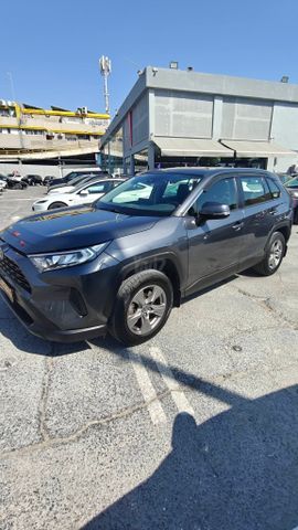 טויוטה RAV4