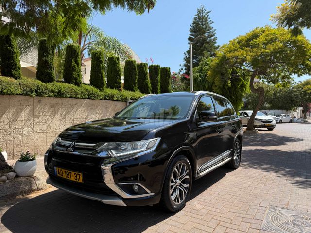 אאוטלנדר Premium אוט׳ 2.0 (150 כ״ס) [2015-2020]