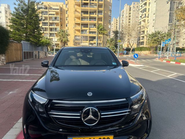 מודעת רכב מרצדס-בנץ EQC