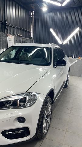 ב מ וו X6