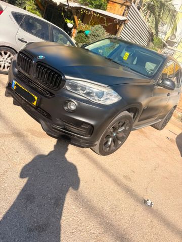 ב מ וו X5
