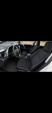 טויוטה RAV4