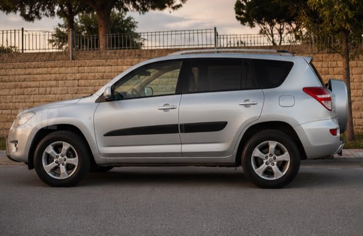 טויוטה RAV4