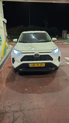 מודעת רכב טויוטה RAV4