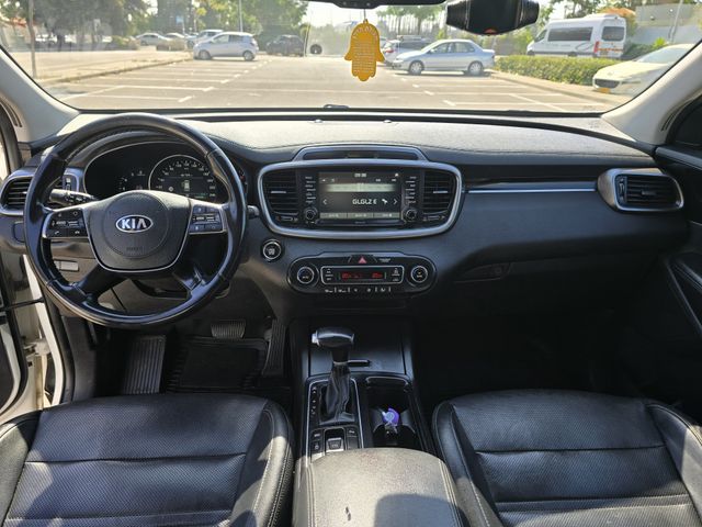 קיה סורנטו