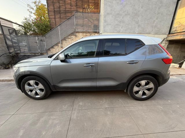 מודעת רכב וולוו XC40