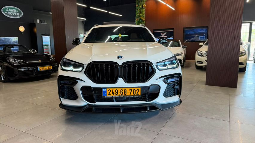 ב מ וו X6