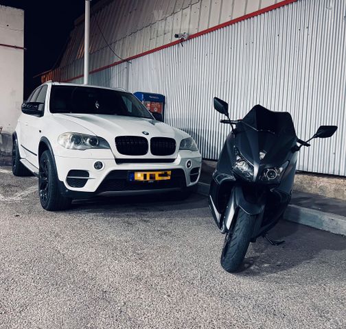ב מ וו X5
