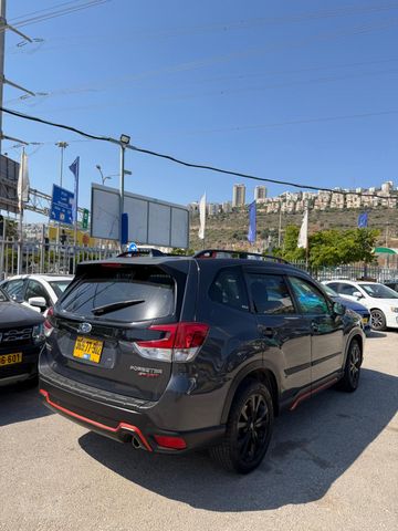 סובארו פורסטר